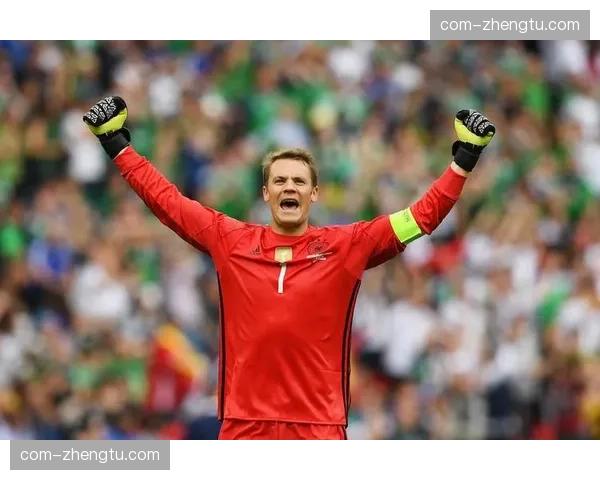 德国队门将位置存忧 诺伊尔继任者特尔施特根腿筋拉伤添变数